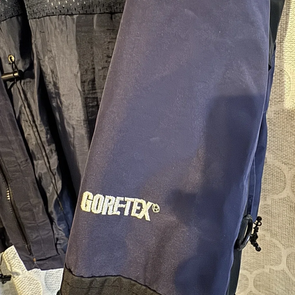 Vtg 1990s The North Face Goretex Navy Blue/Black Rain Jacket - Men's XL READ*‎